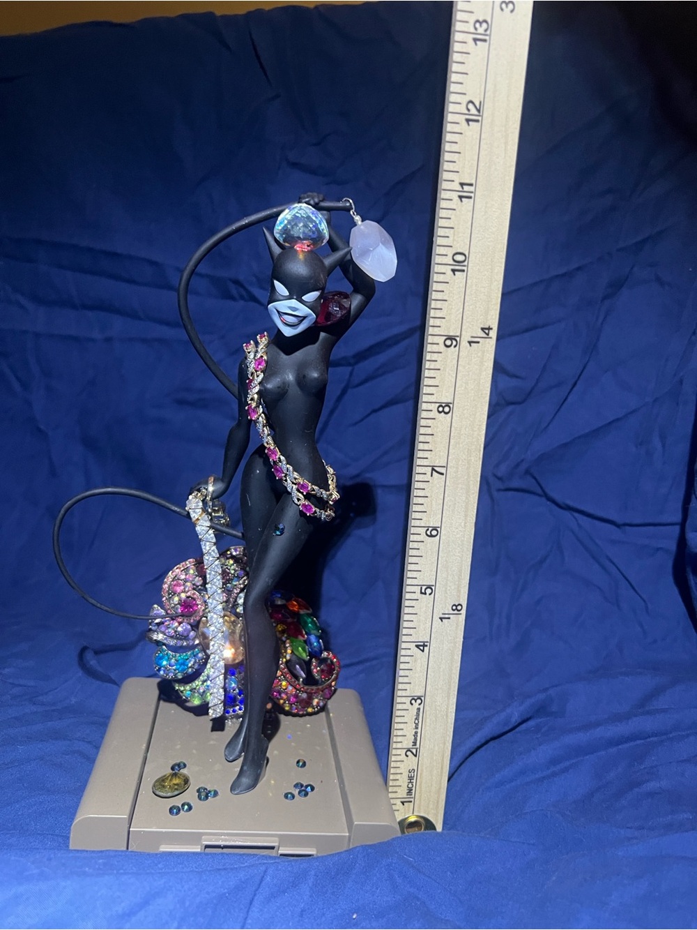 11” Jeweled Catwoman Collectible — Genuine Gemstone Embellishments 💎 - Picture 13 of 14
